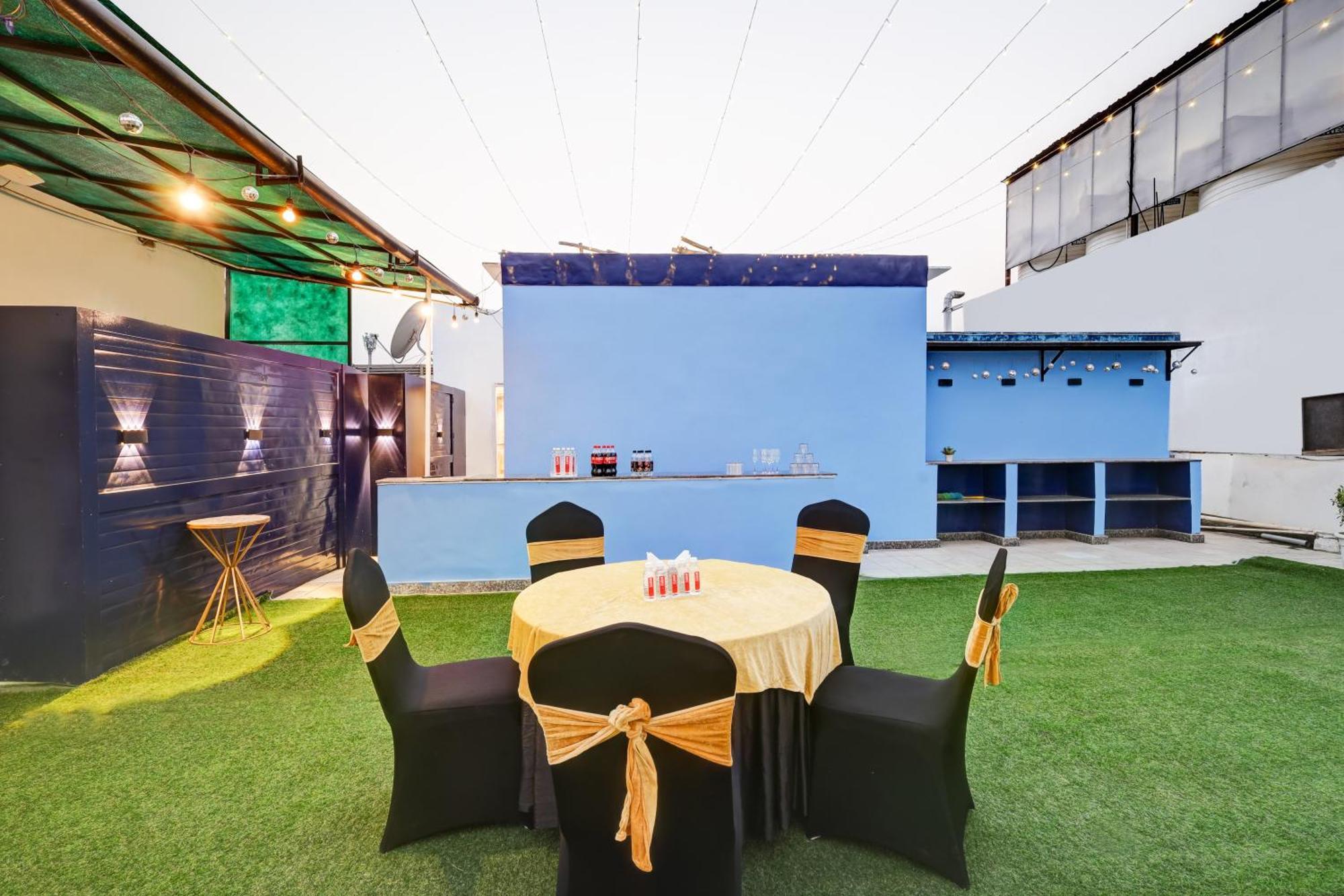 Hotel 91 Golf Course Road Гургаон Екстериор снимка